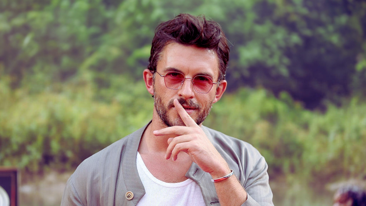 Jonathan Bailey Net Worth Is Rising Fast — But Why Do Some Sites Still Say It’s Just $1.9 Million?