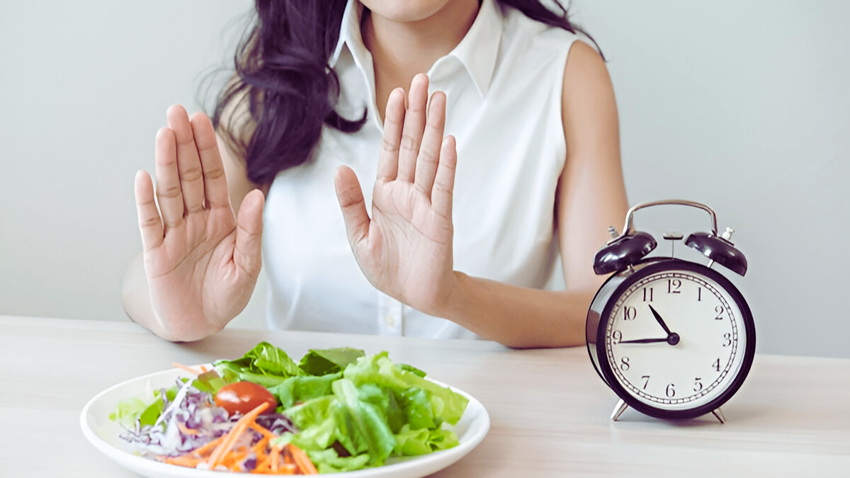 The Fasting Trend May Be Backfiring for Women — Here’s What No One’s Telling You